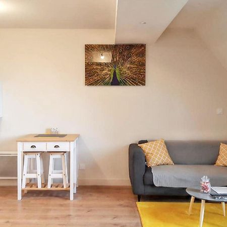 Charmant Studio A Abondant Avec Terrasse Ensoleillee 30 M² Luaran gambar