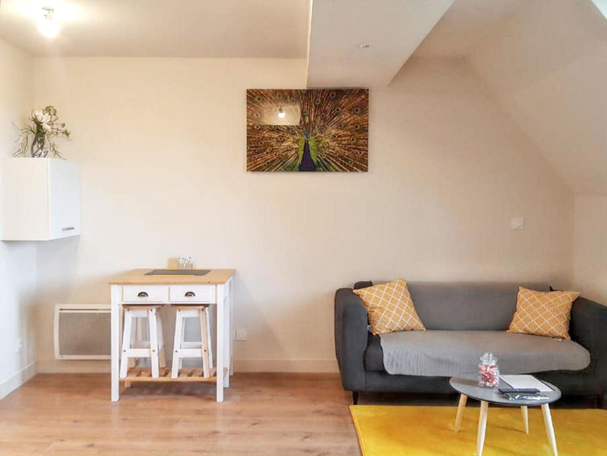 Charmant Studio A Abondant Avec Terrasse Ensoleillee 30 M² Luaran gambar